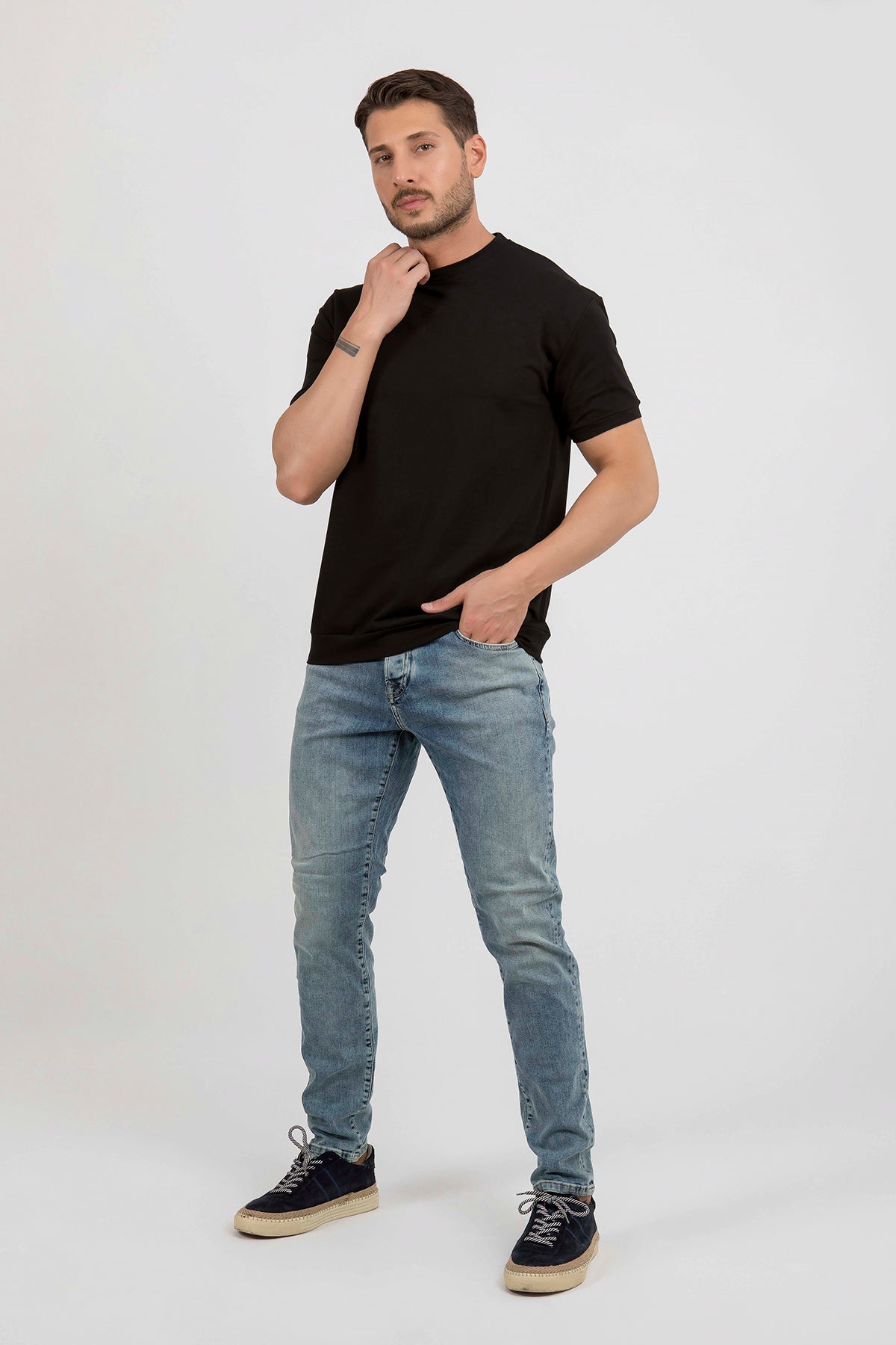 Erkek Slim Fit Taş Yıkamalı Kot Pantolon — Regional