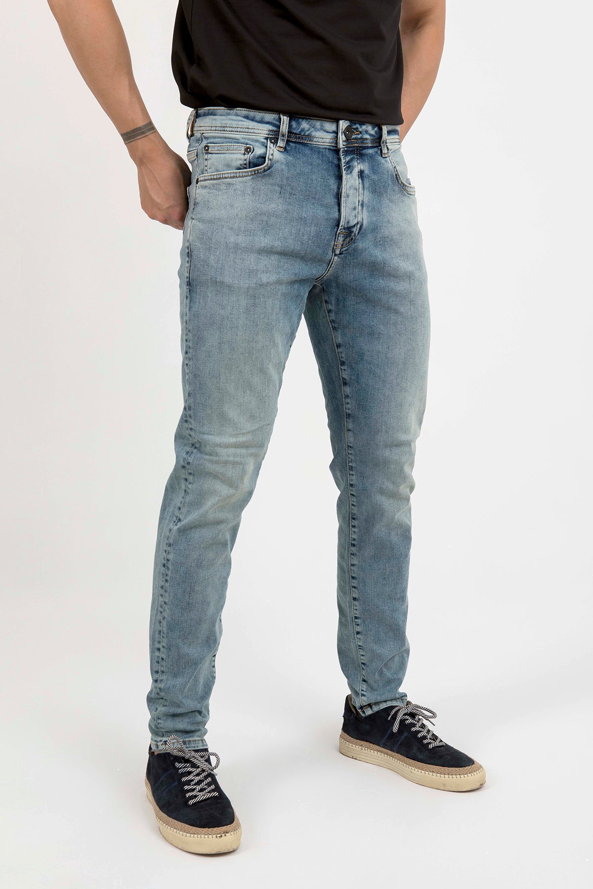 Erkek Slim Fit Taş Yıkamalı Kot Pantolon — Regional