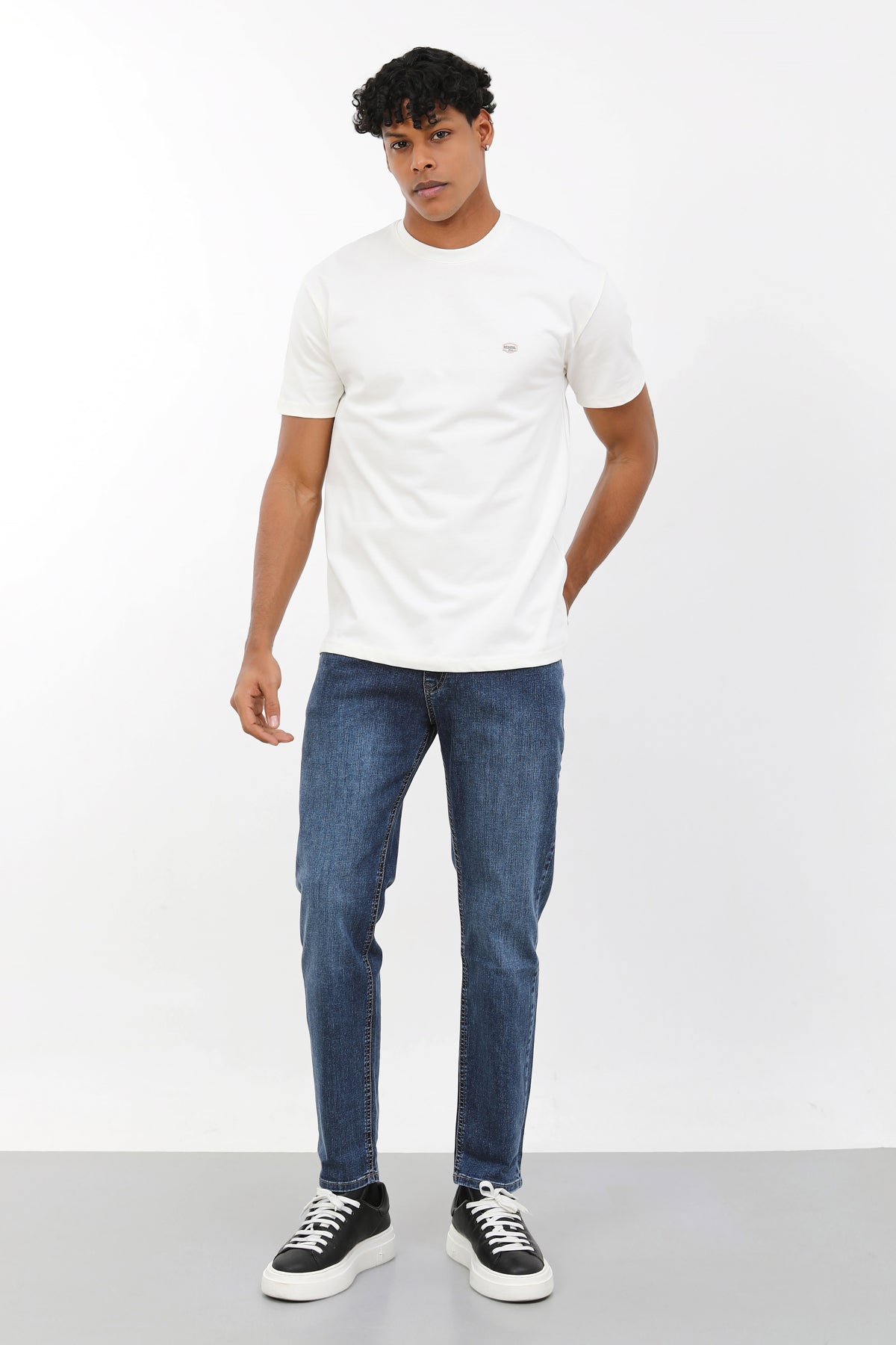 Erkek slim fit koyu mavi kot pantolon