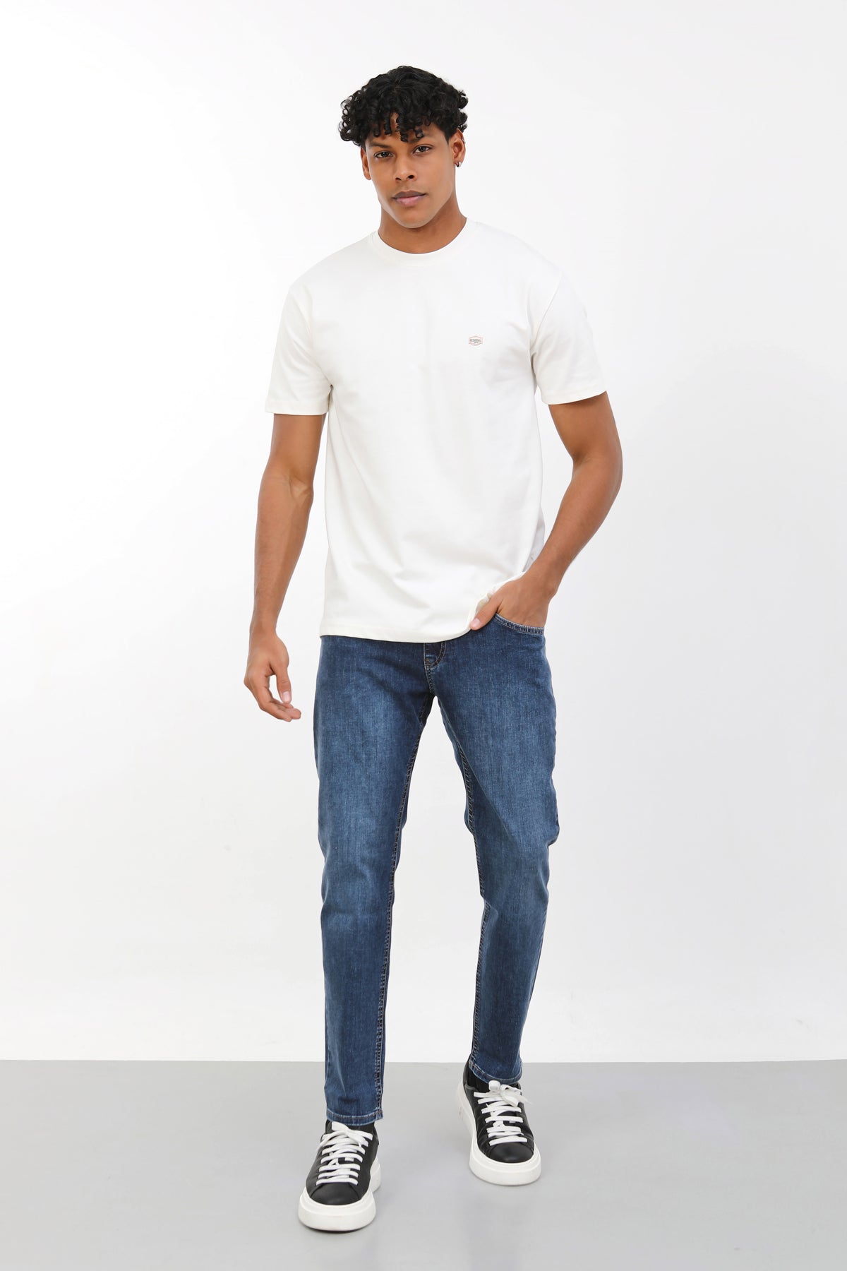 Erkek slim fit koyu mavi kot pantolon